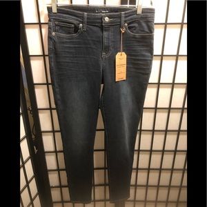 NWT Lucky Brand Womens Jeans Ava Skinny Size 6/28